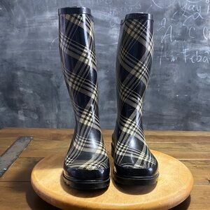 RAMPAGE Plaid Women's Rain Boots size 8